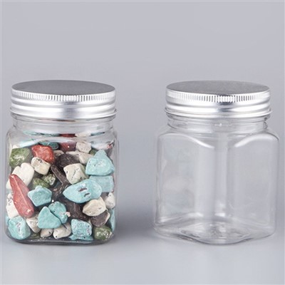 Klar firkantet plastbeholder